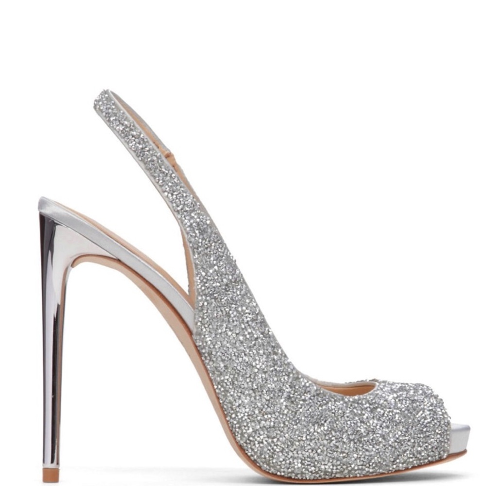 IMAGINE VINCE CAMUTO PAVI PUMP